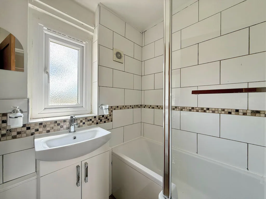 Arisdale Avenue, South Ockendon, RM15, photo 17