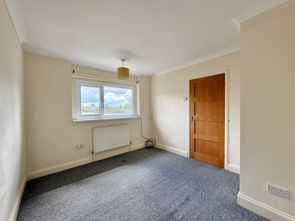 Arisdale Avenue, South Ockendon, RM15, photo 13