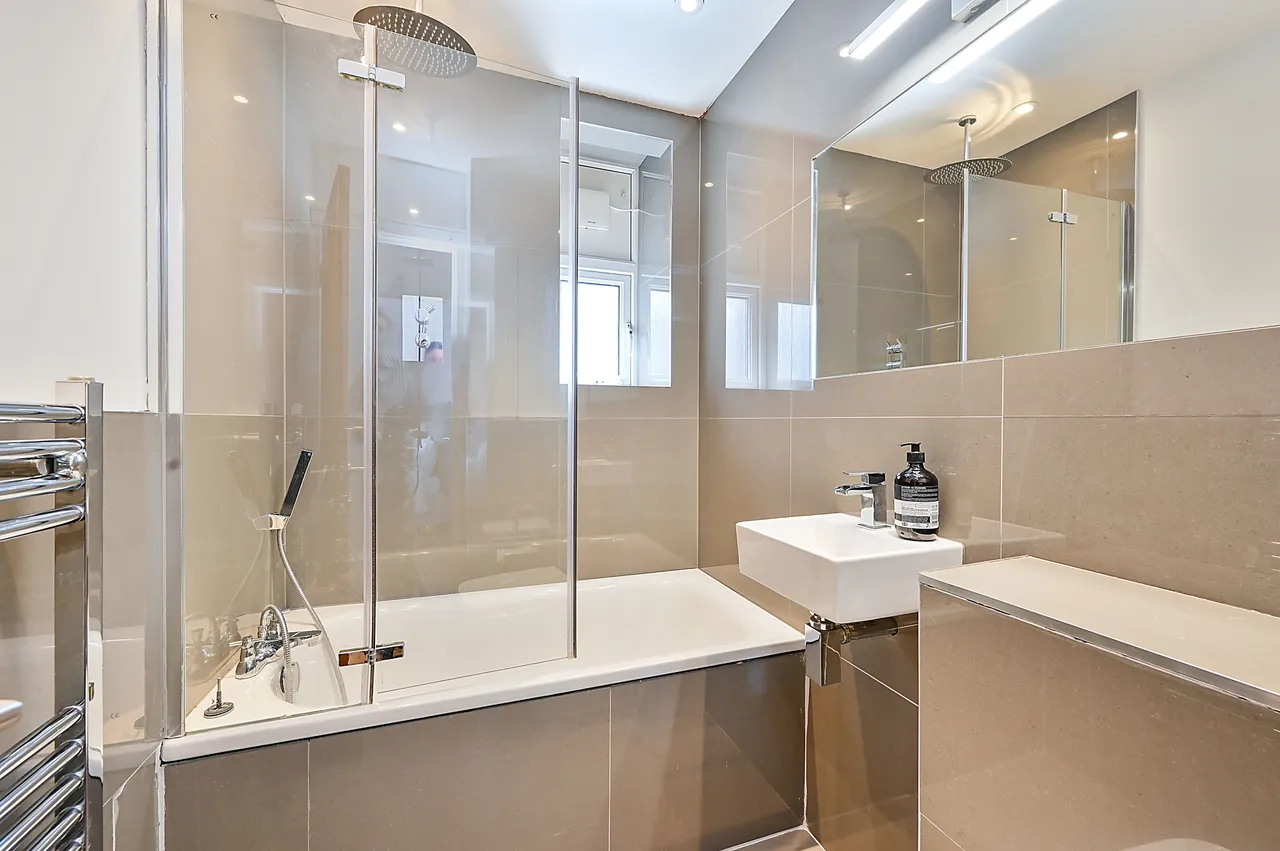 8 Byfield Court, Malden Way, New Malden, photo 7