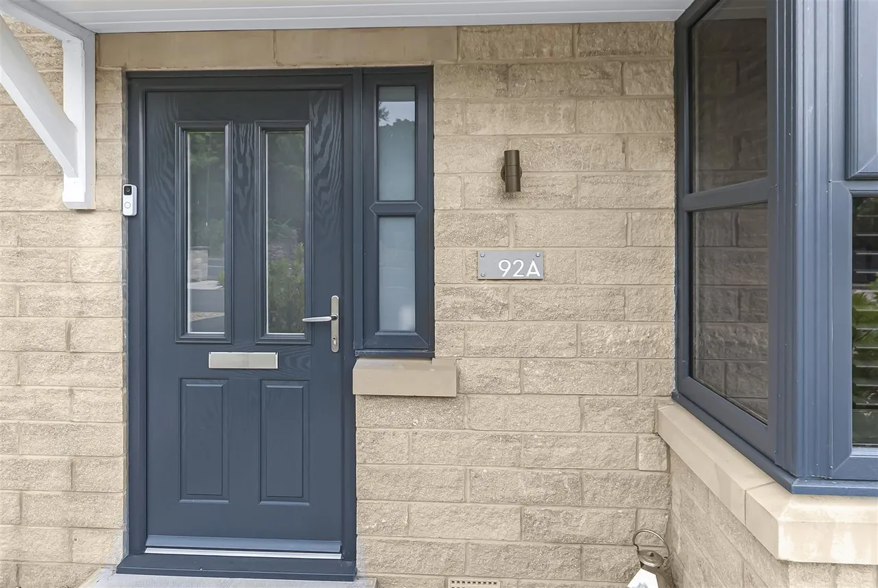 Manchester Road, Chapel-En-Le-Frith, High Peak, SK23 9TP, photo 3
