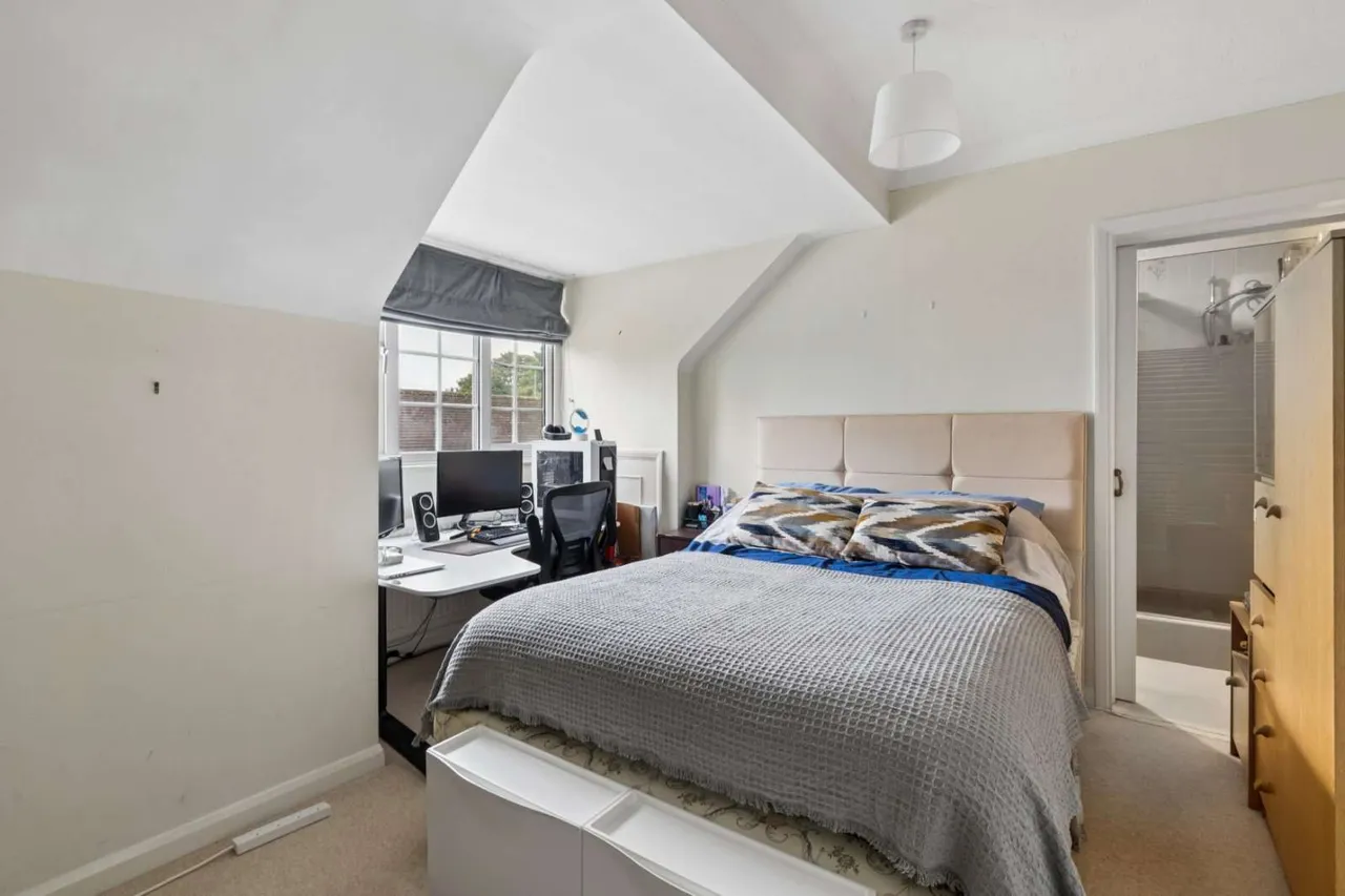 Chilcote Lane, Little Chalfont, HP7, photo 13