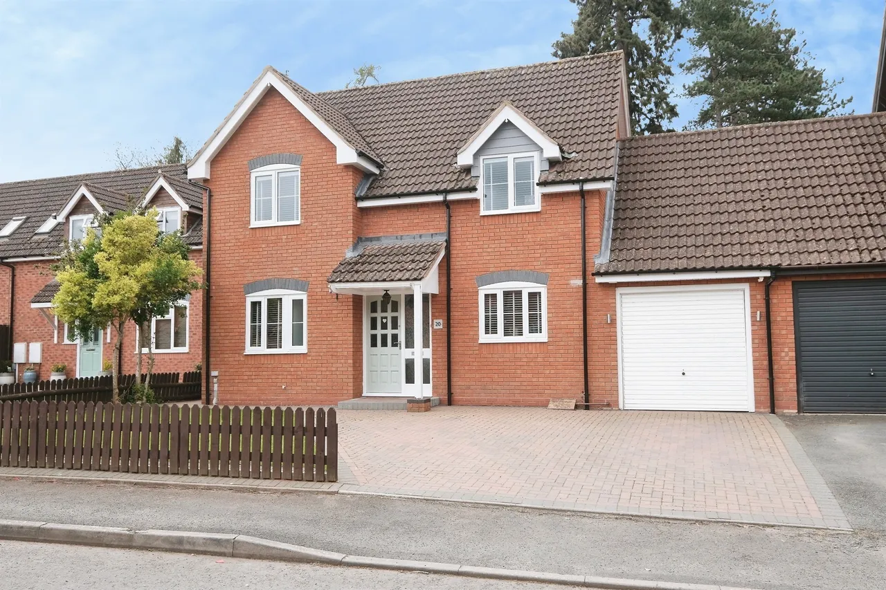 4 bed house for sale, Watermill, Wellington, HR4