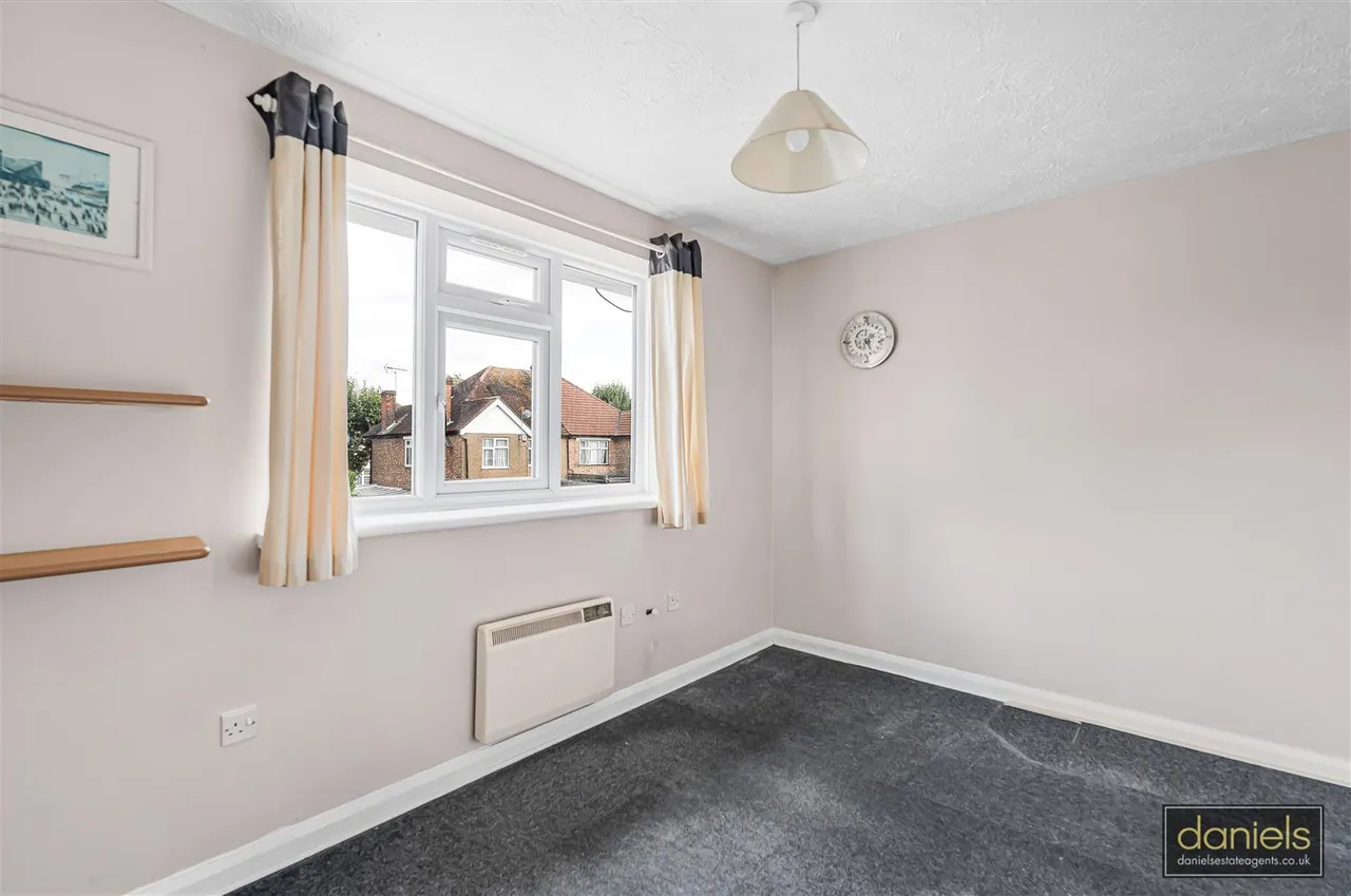 Sovereign Grove, Wembley, HA0, photo 7