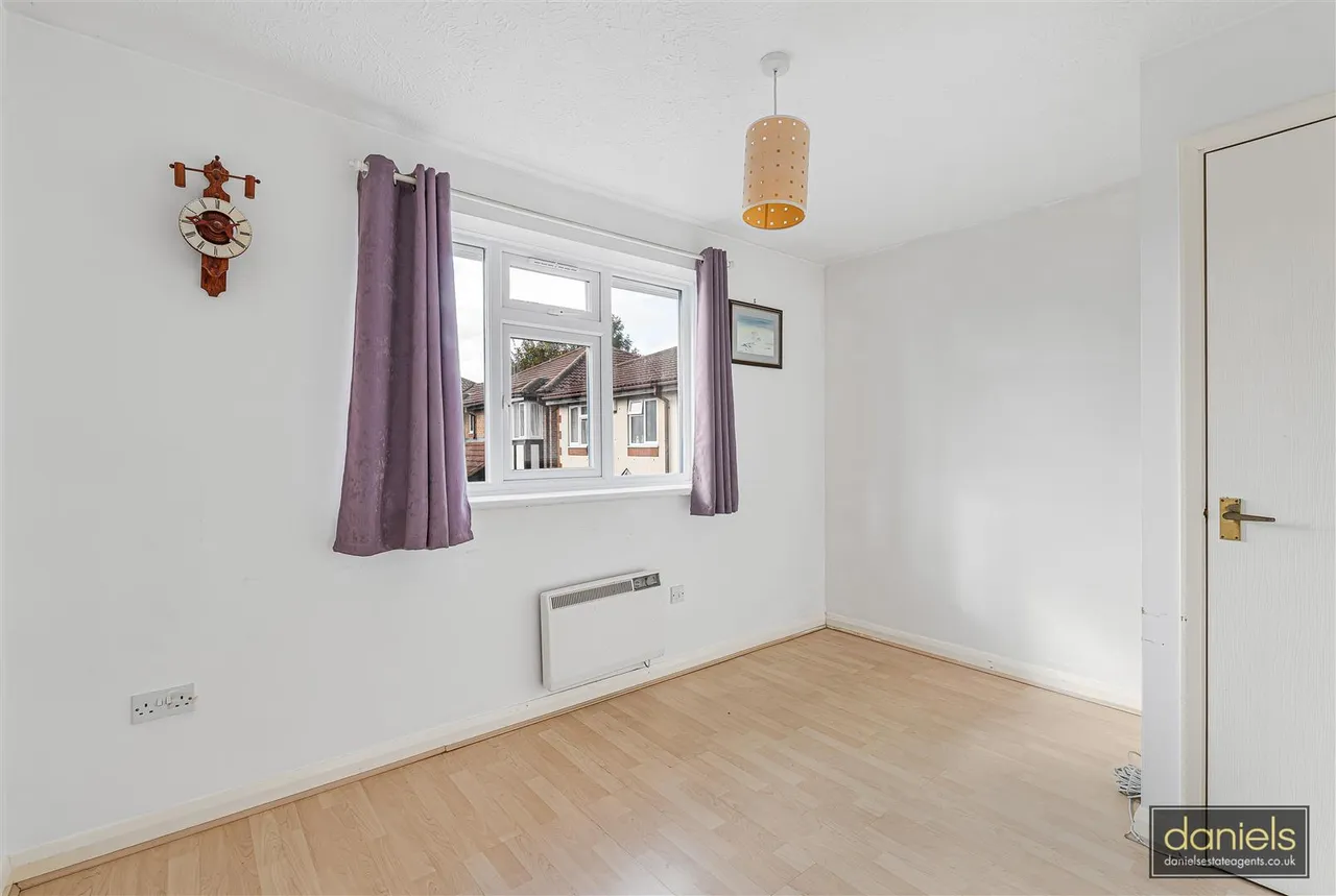 Sovereign Grove, Wembley, HA0, photo 8