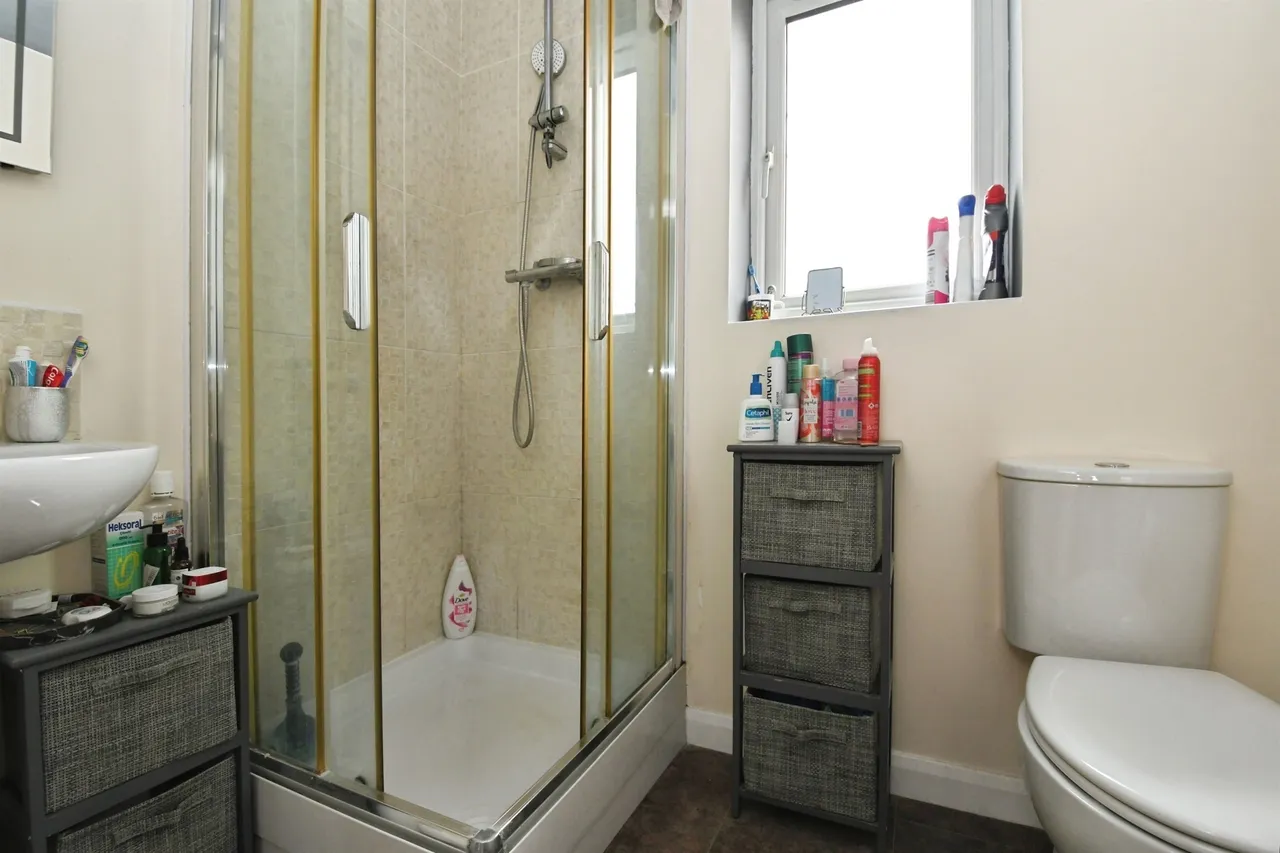 Blyton Road, Skegness, PE25, photo 16