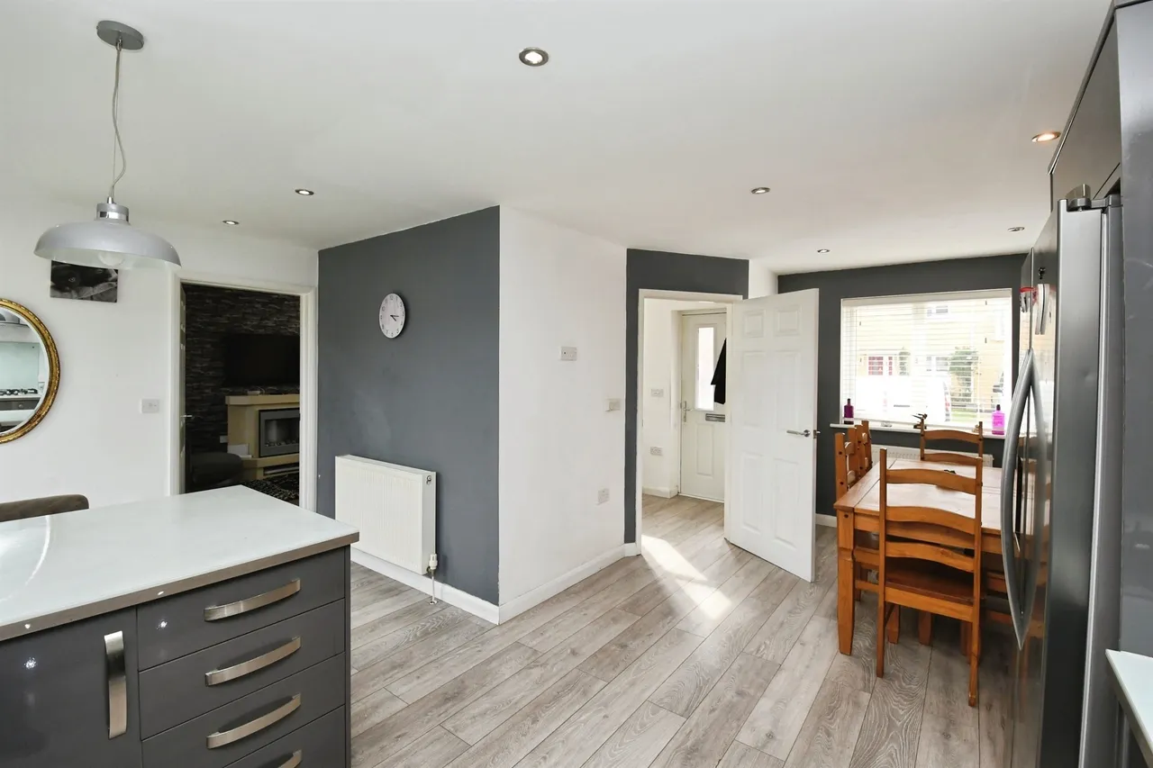 Blyton Road, Skegness, PE25, photo 6
