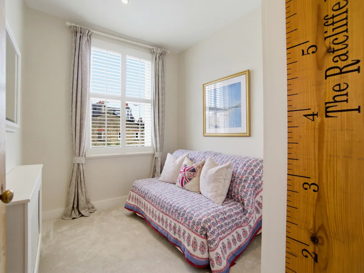 Ravensbury Road, London, SW18, photo 11