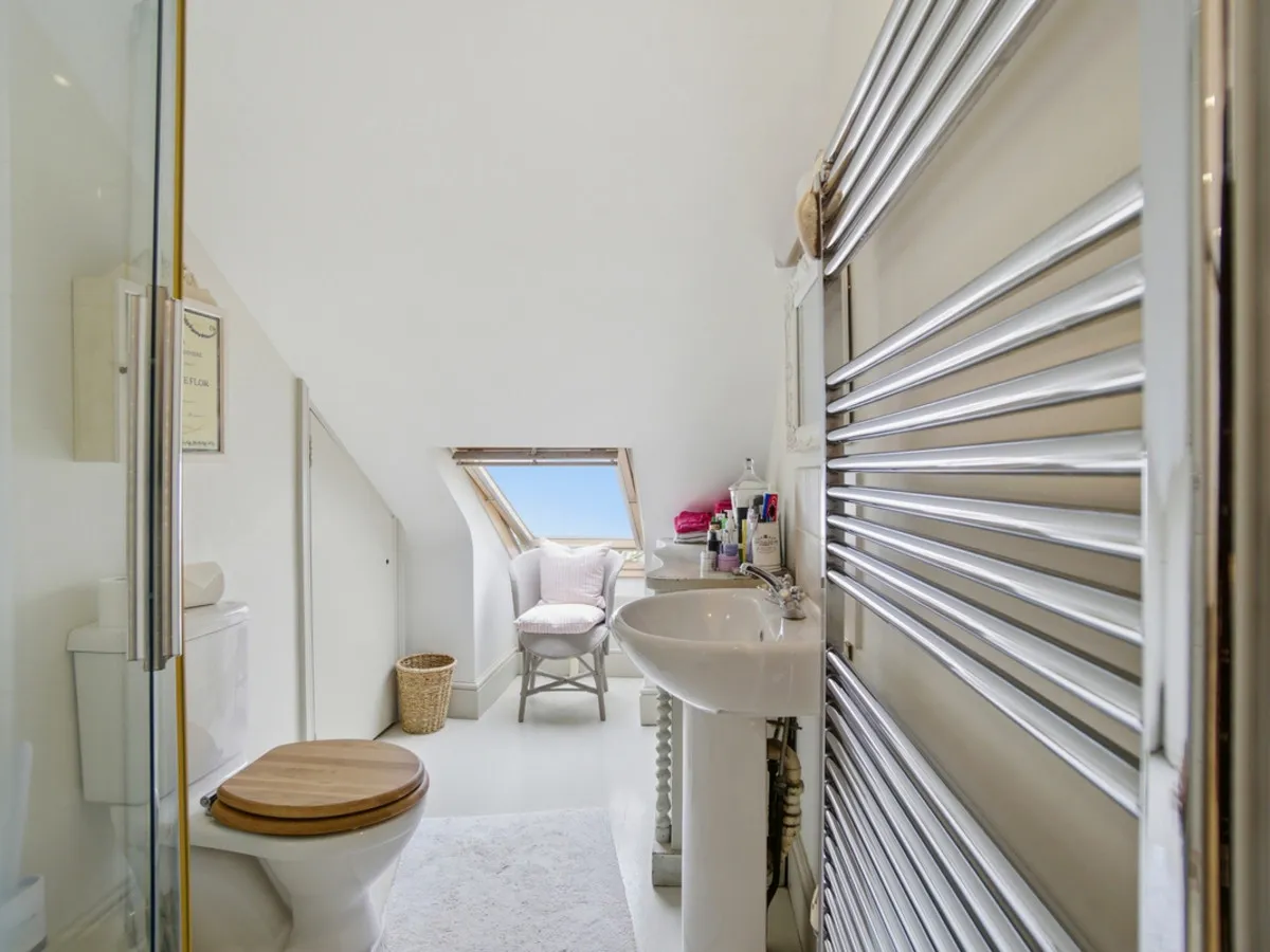Ravensbury Road, London, SW18, photo 14
