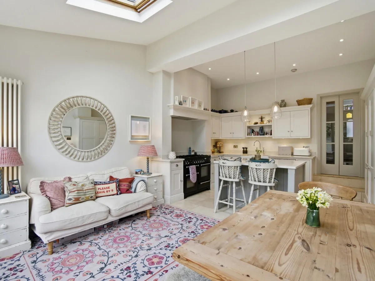 Ravensbury Road, London, SW18, photo 4