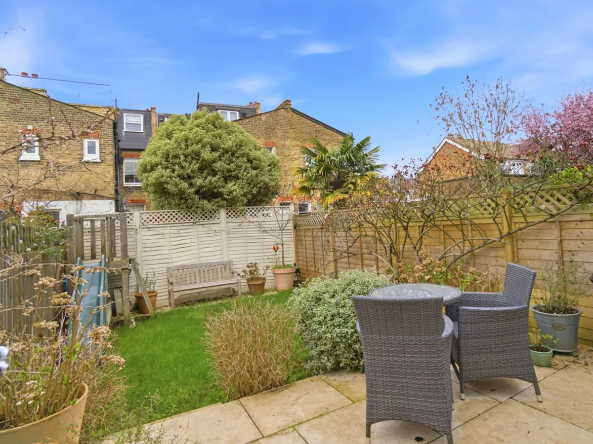 Ravensbury Road, London, SW18, photo 6
