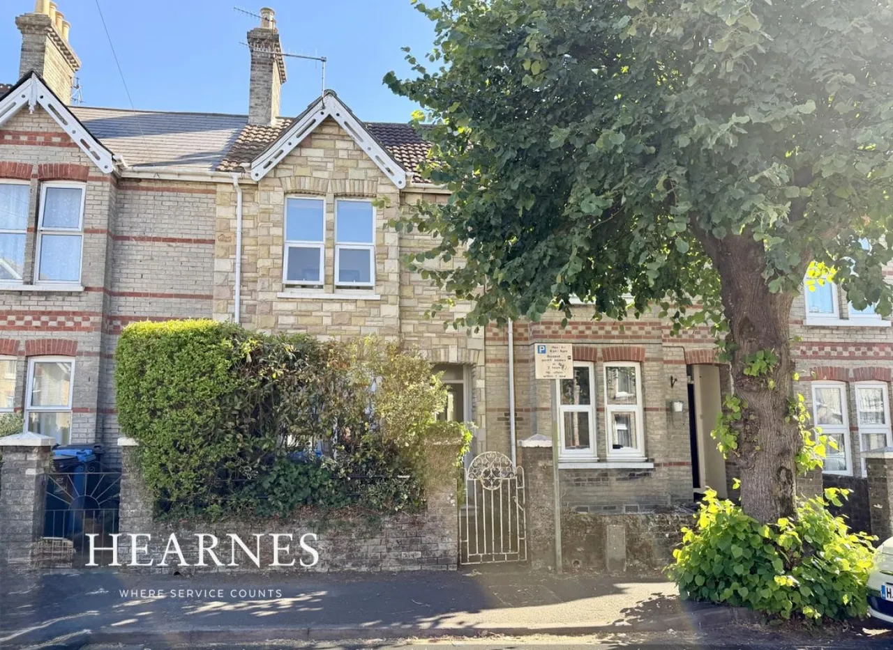 3 bed house for sale, Garland Road, BH15
