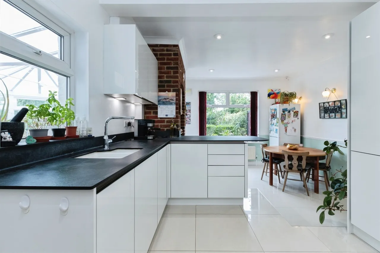 Kingswell Road, Bournemouth, BH10, photo 10