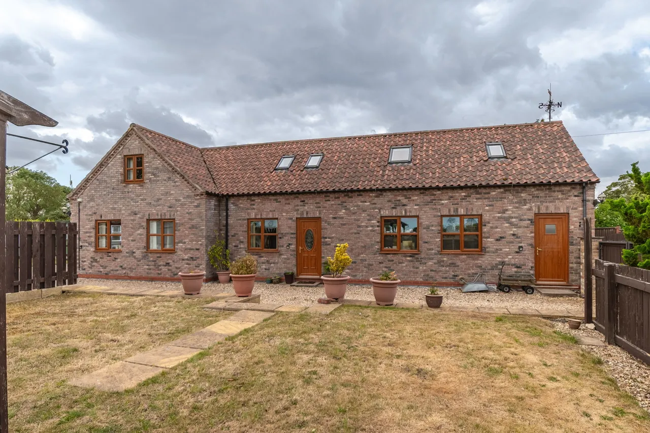 Main Road, Maltby Le Marsh, LN13, photo 17