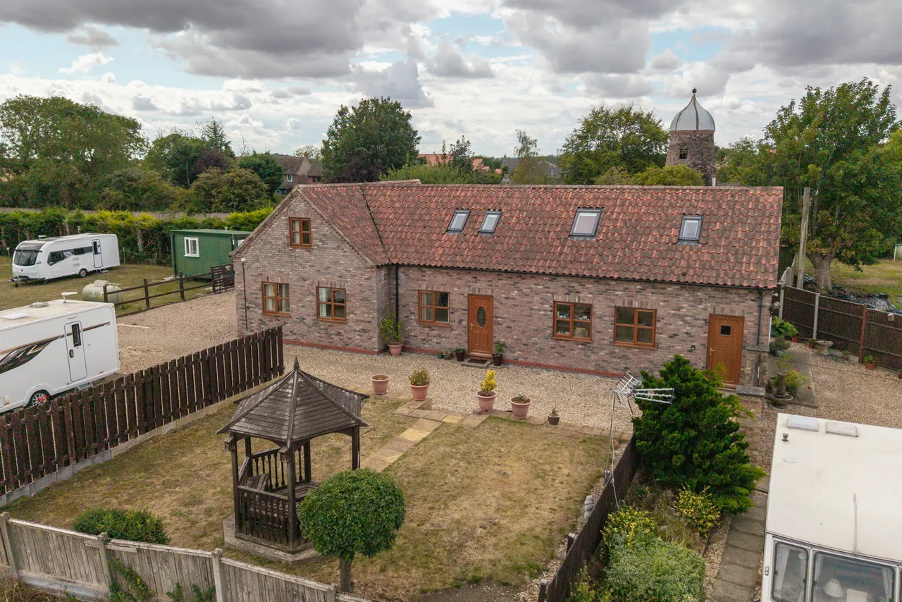 Main Road, Maltby Le Marsh, LN13, photo 40
