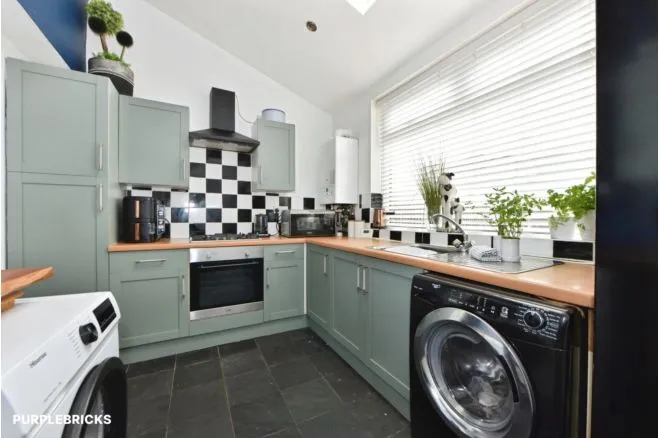 Lewis Road, Manchester, M43, photo 2
