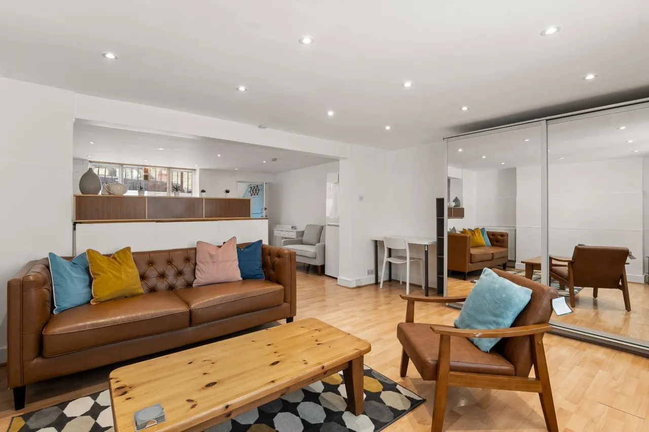 Offord Road, London, N1, photo 16