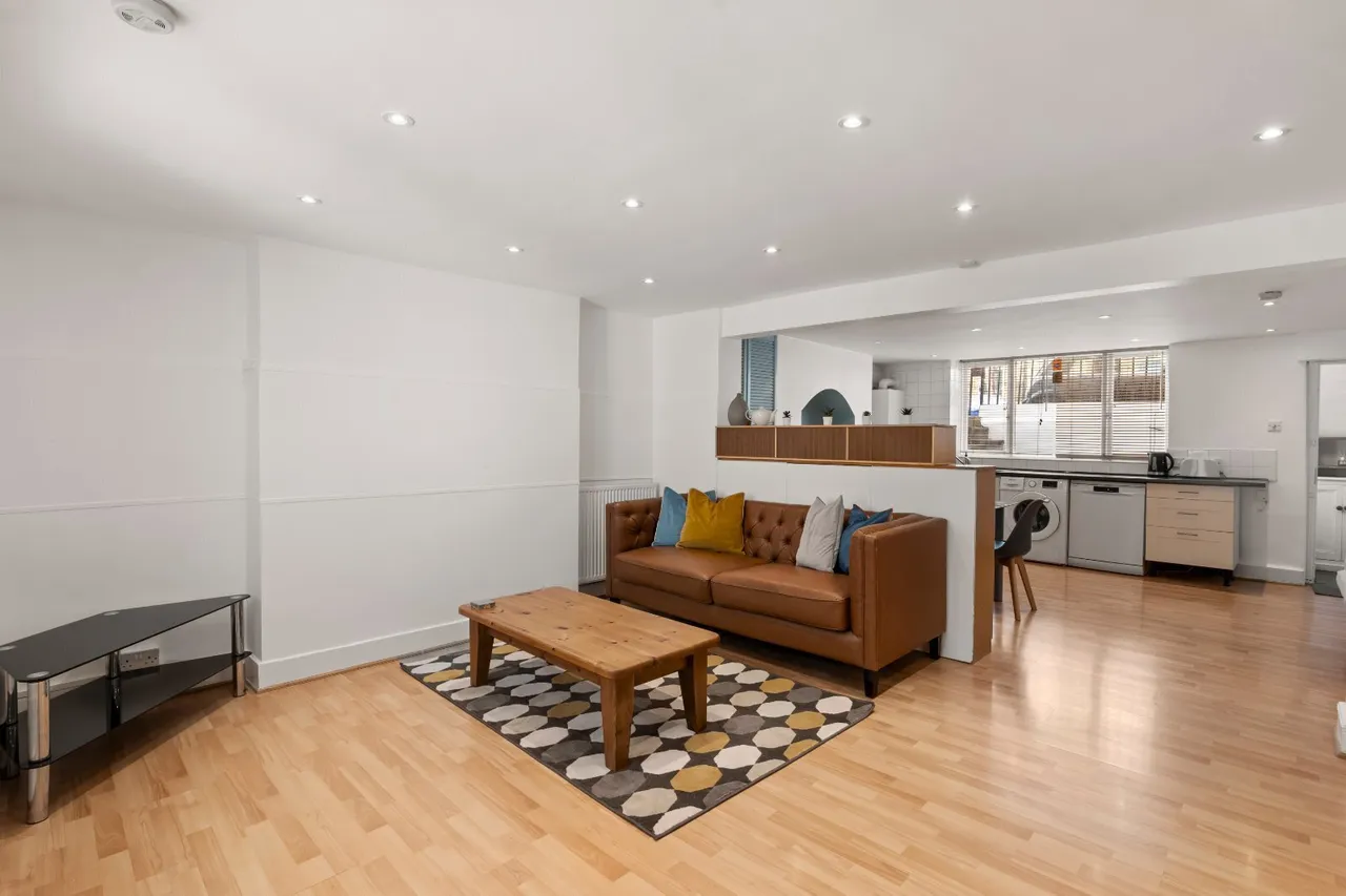 Offord Road, London, N1, photo 15