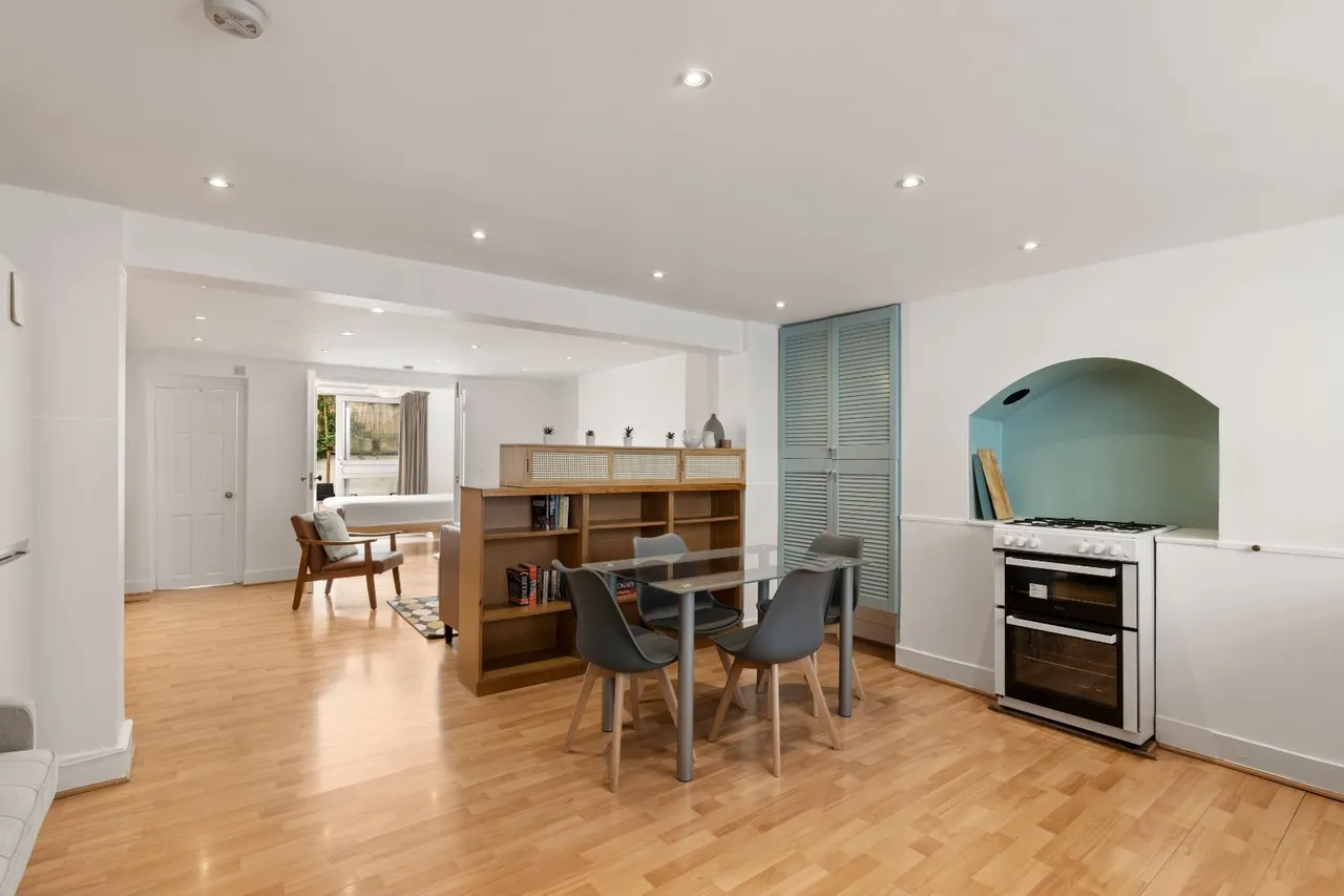 Offord Road, London, N1, photo 17