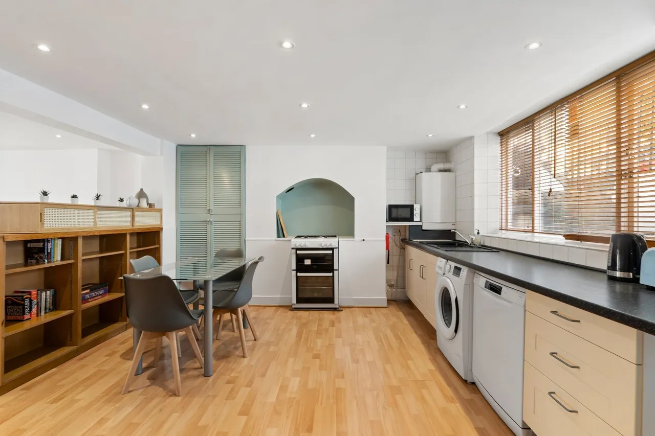 1 bed flat to rent, Offord Road, London, N1