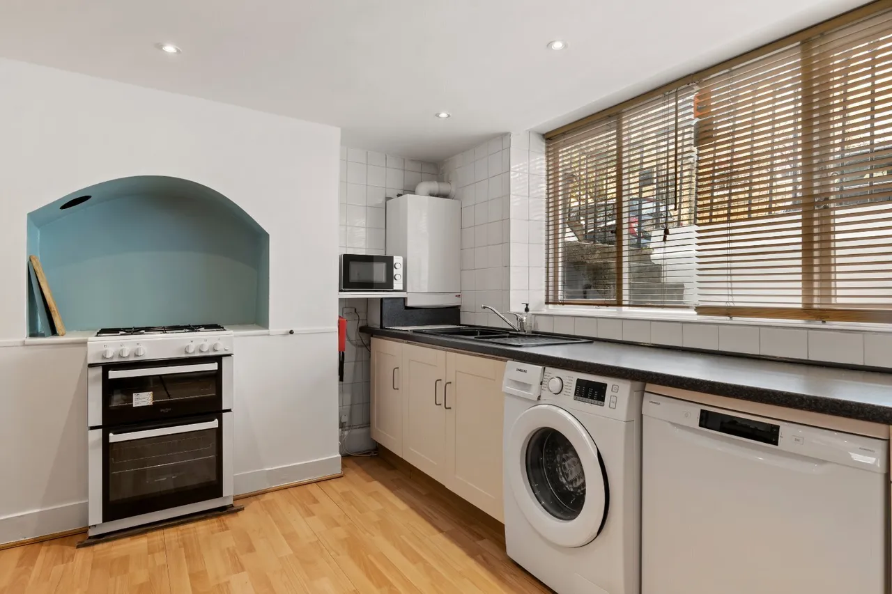 Offord Road, London, N1, photo 5