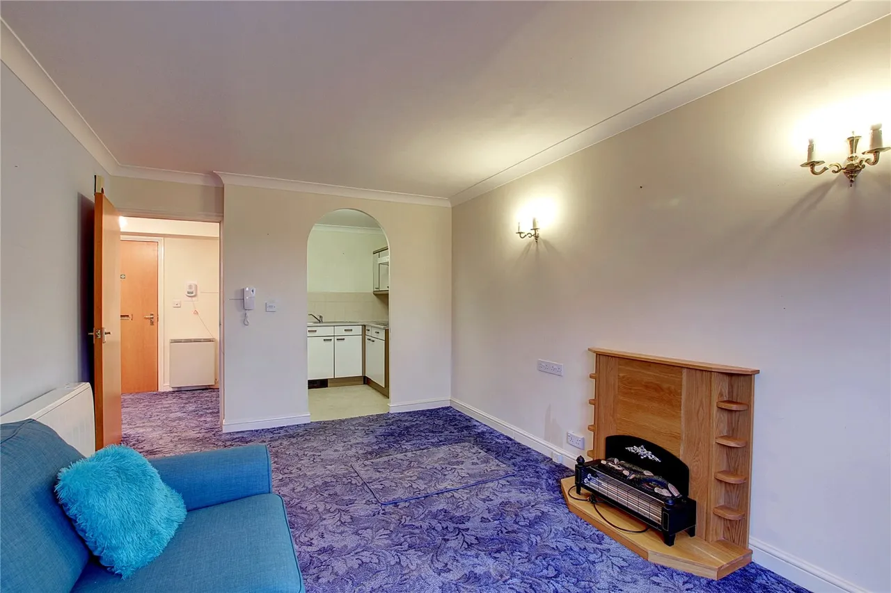 Kingfisher Court, Woodfield Road, Droitwich, WR9 8UU, photo 4