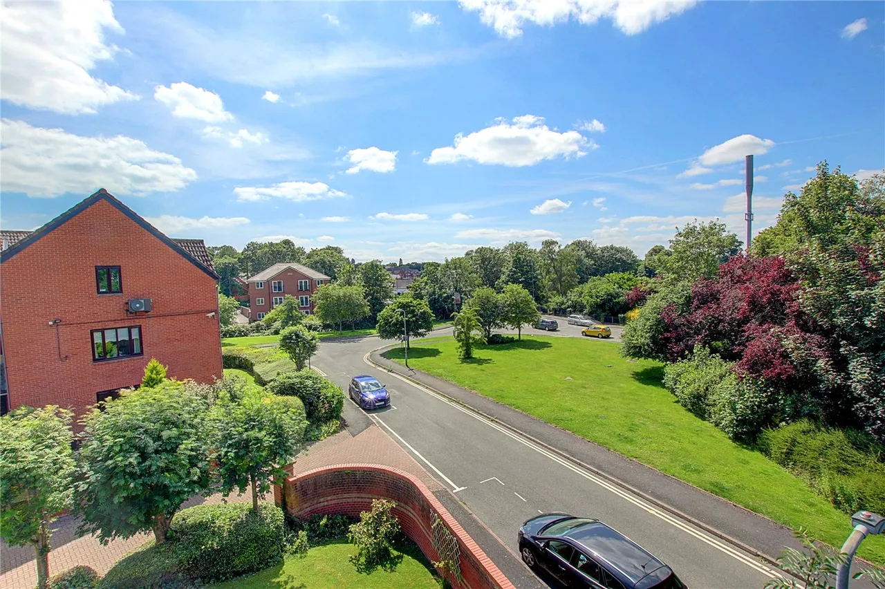 Kingfisher Court, Woodfield Road, Droitwich, WR9 8UU, photo 12