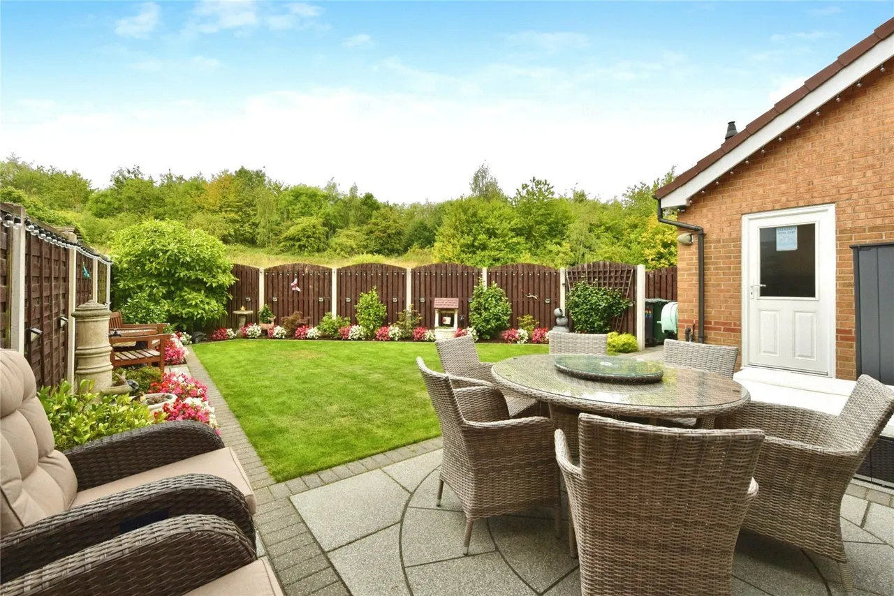 Bluebell Wood Lane, Sunnyside, Rotherham, South Yorkshire, S66, photo 8
