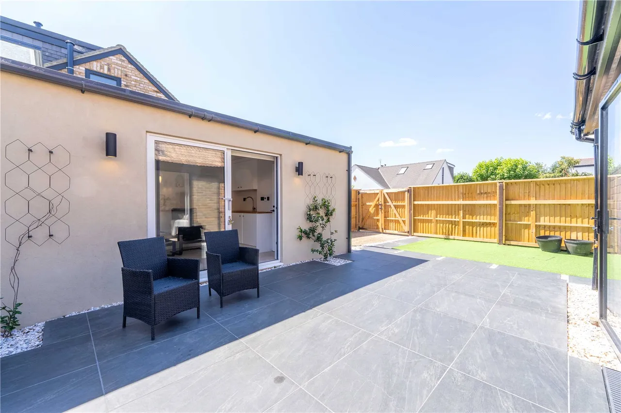 Hanworth Road, Hampton, TW12 3ED, photo 18