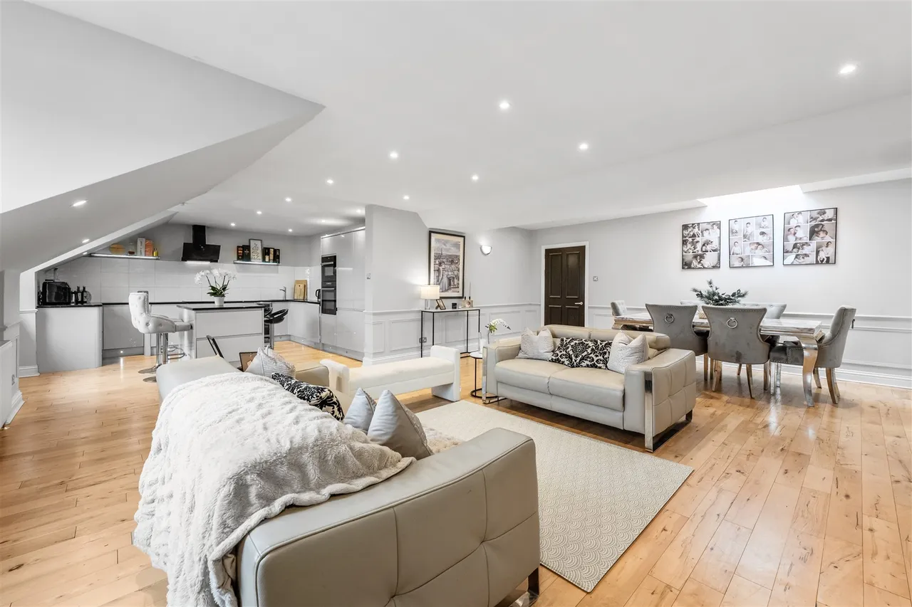 Claremont Terrace, Park, G3, photo 2