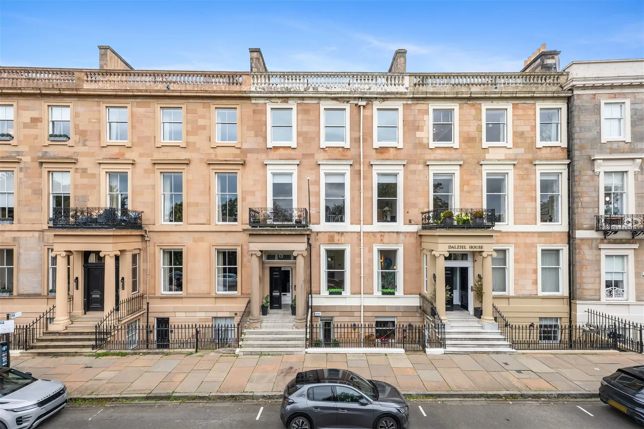 2 bed flat for sale, Claremont Terrace, Park, G3