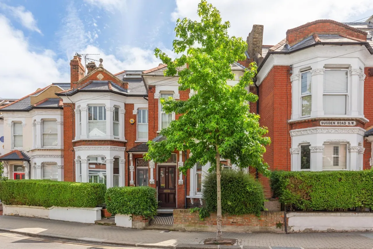 Sugden Road, London, SW11, photo 10