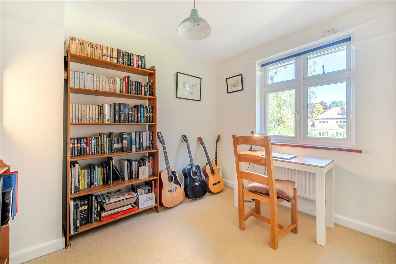 Poplar Avenue, Windlesham, Surrey, GU20 6PW, photo 15