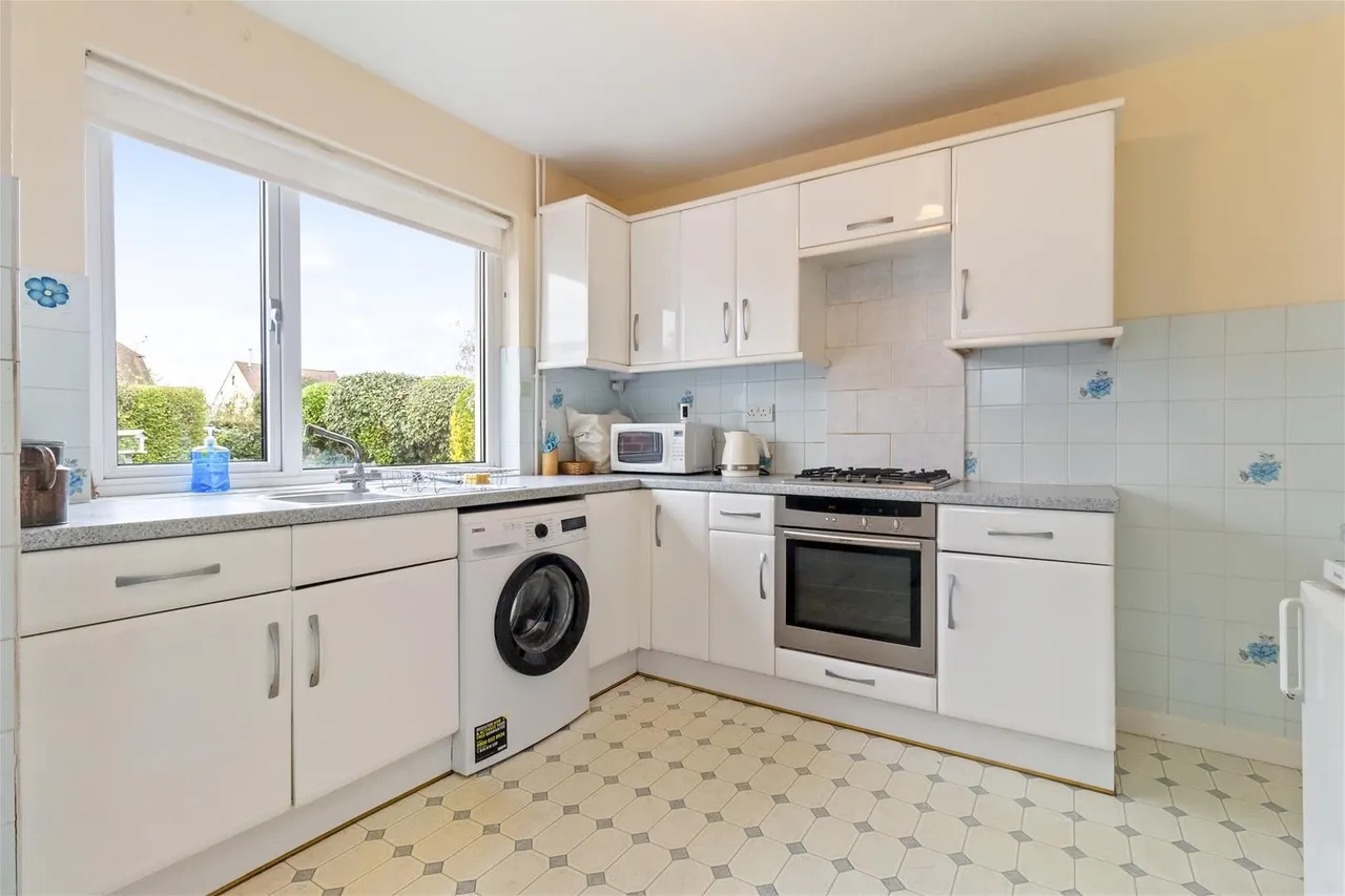 Midhurst Close, Ferring, photo 8