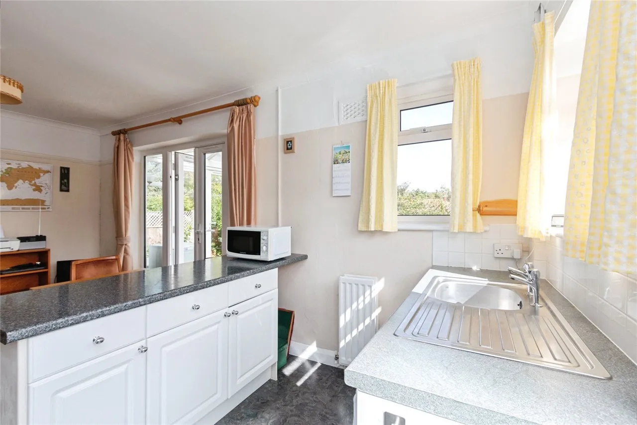 Hatch Lane, Old Basing, RG24, photo 10