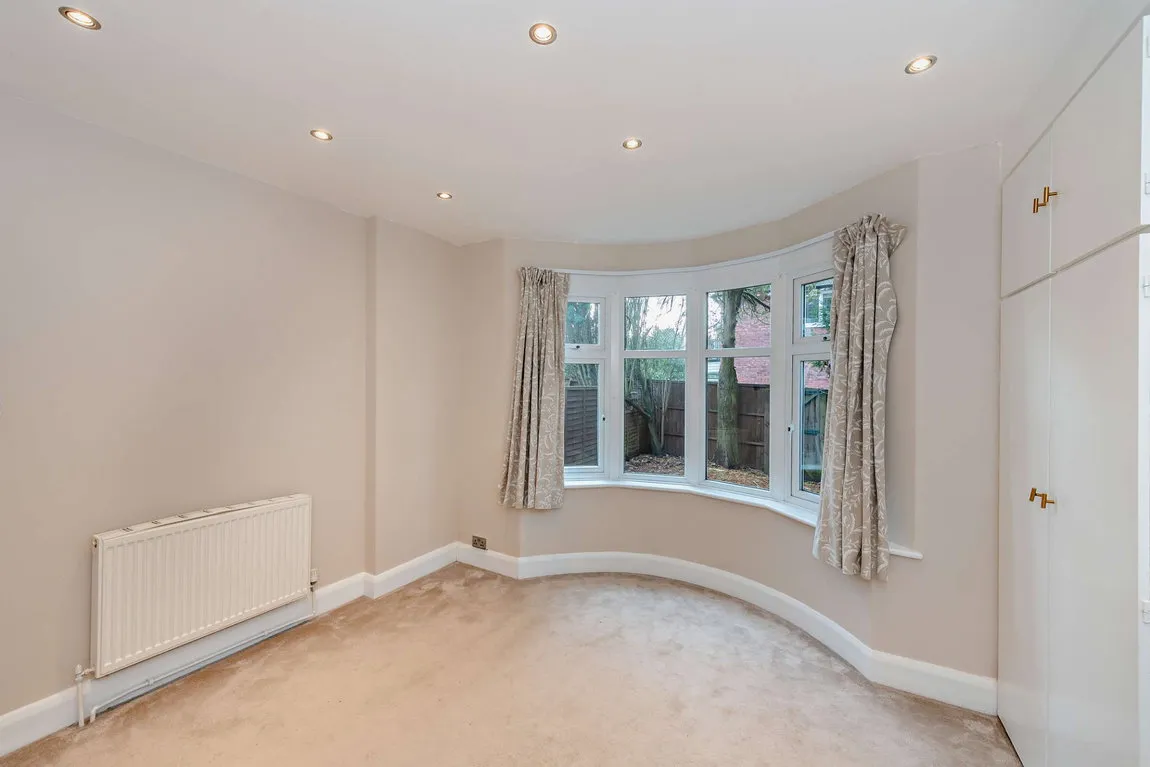 West End Court, Pinner, HA5, photo 5
