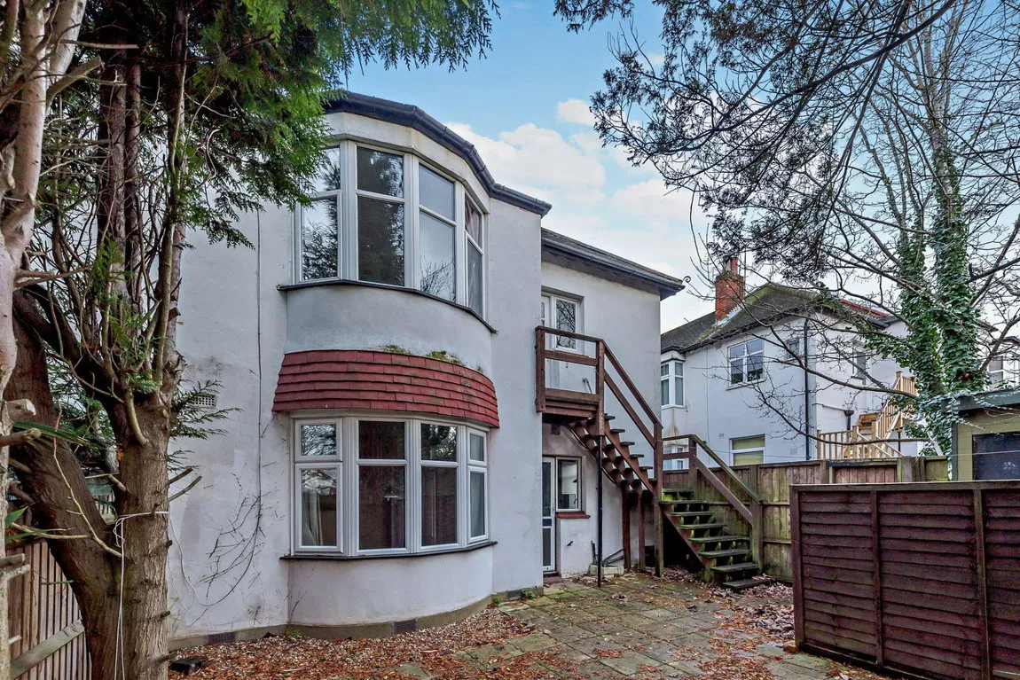 West End Court, Pinner, HA5, photo 9