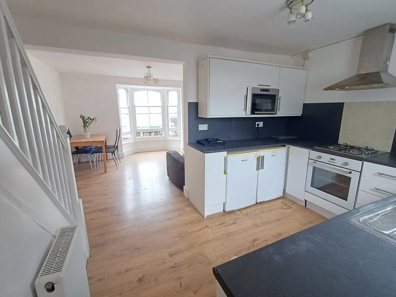 2 bed flat to rent, High Street, Herne Bay, CT6