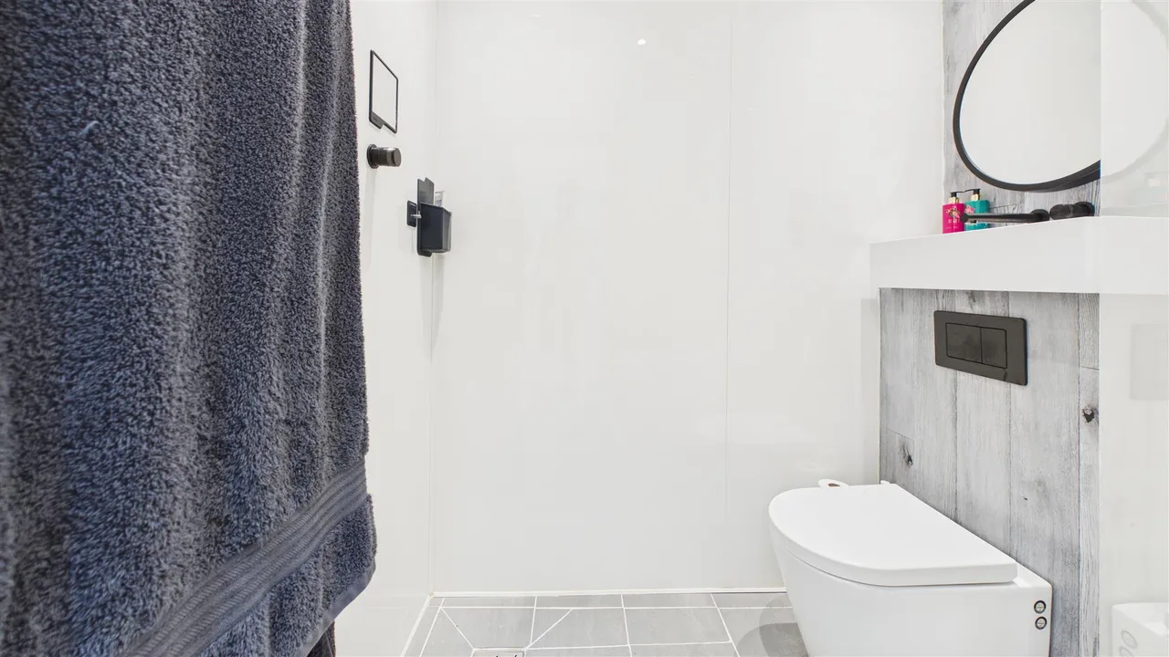 Wisbech Road, Thorney, photo 33