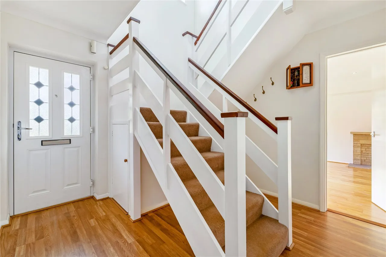 Conifers, Weybridge, Surrey, KT13, photo 5