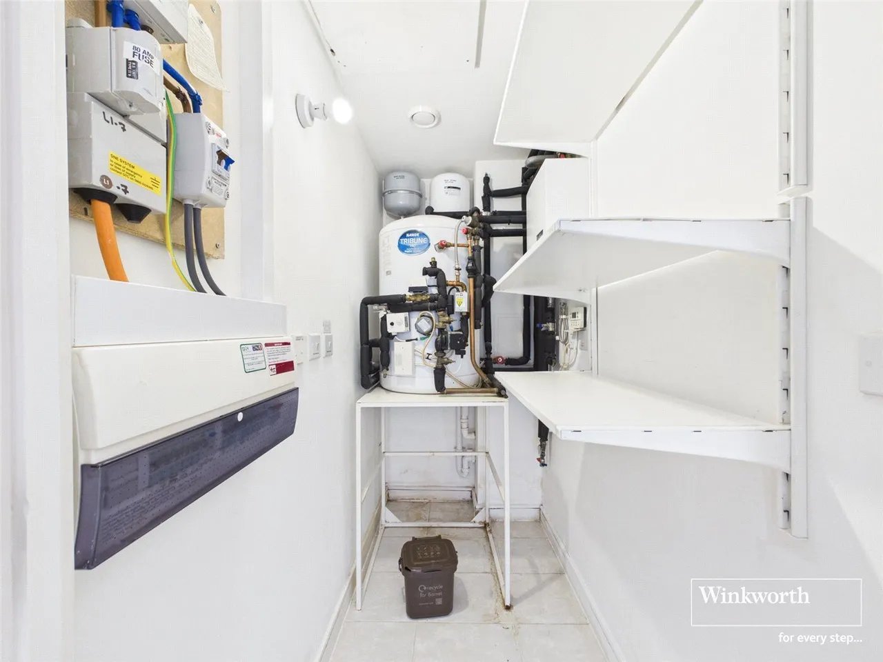 Shearwater Drive, London, NW9, photo 9