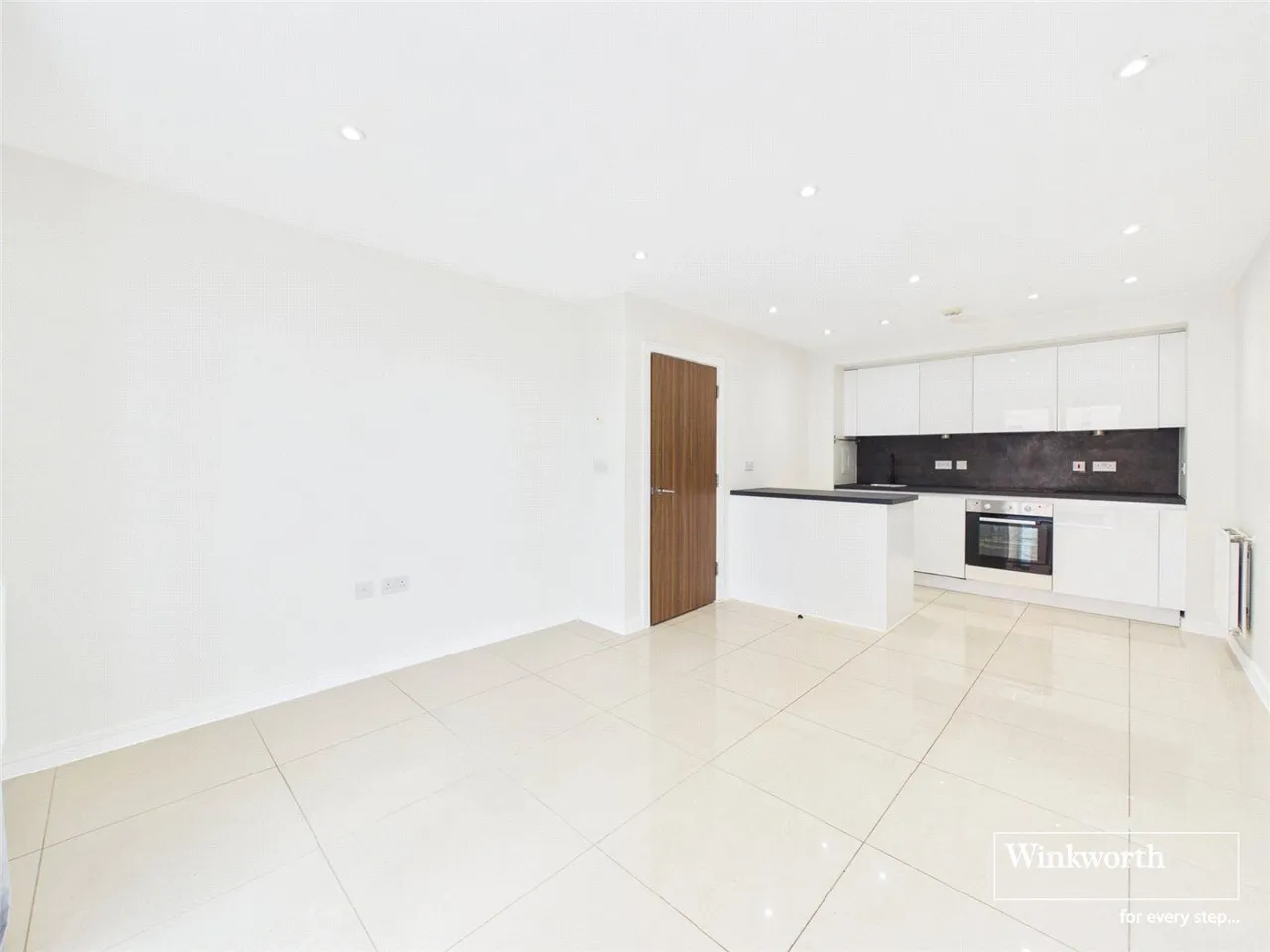 Shearwater Drive, London, NW9, photo 4