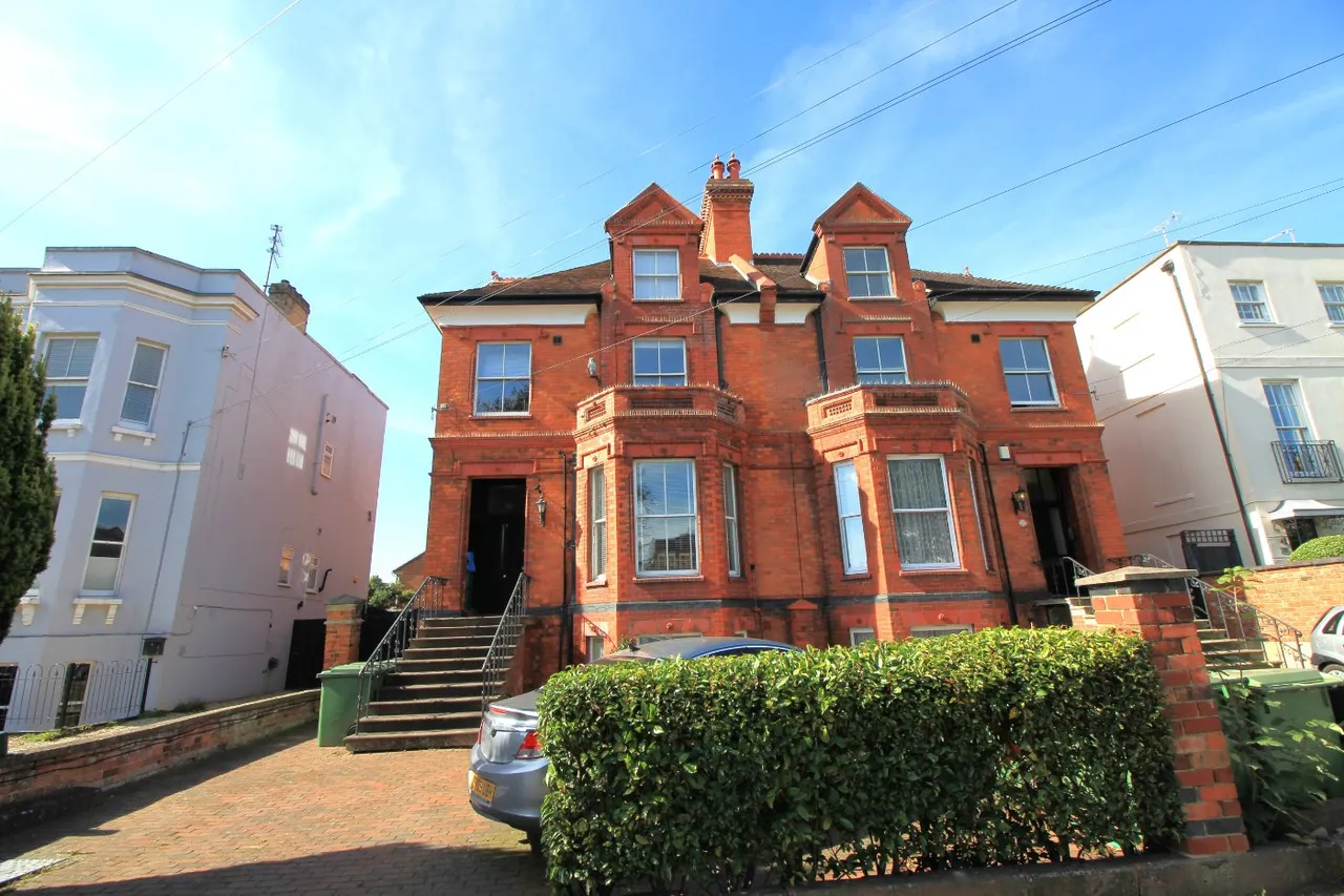1 bed flat for sale, Old Bath Road, Cheltenham, GL53