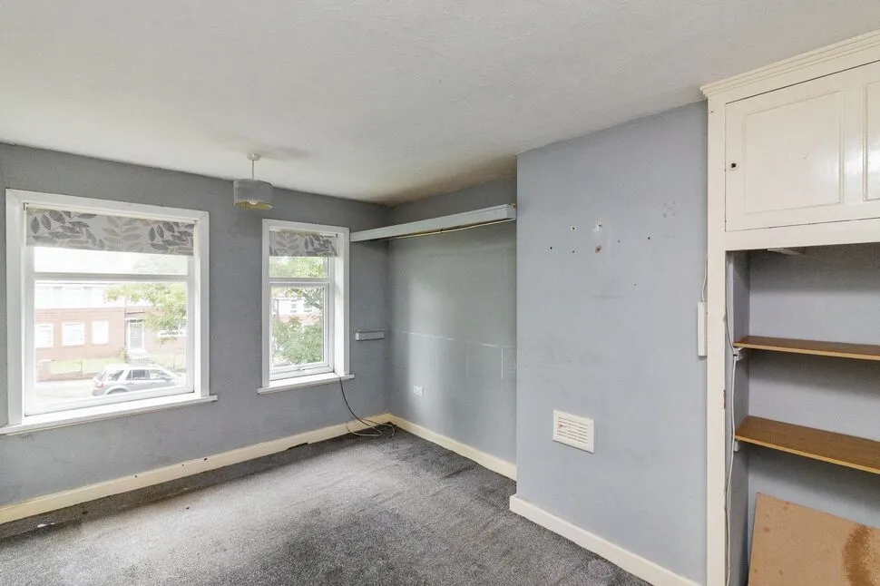 Bellhouse Road, Sheffield, South Yorkshire, S5, photo 4
