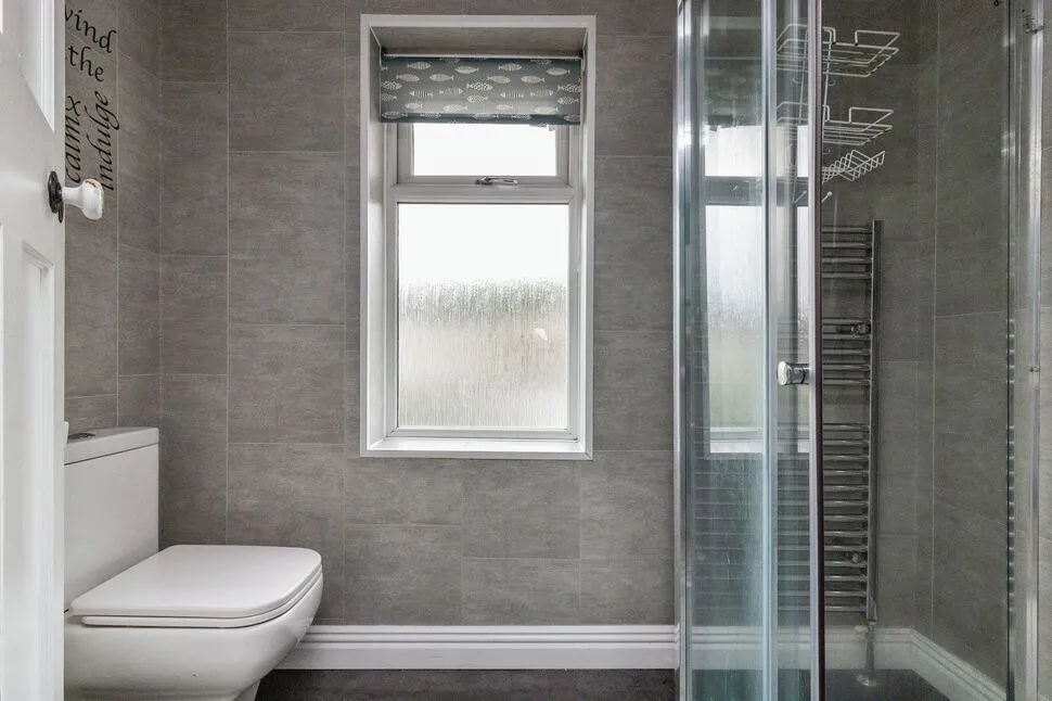 Bellhouse Road, Sheffield, South Yorkshire, S5, photo 7