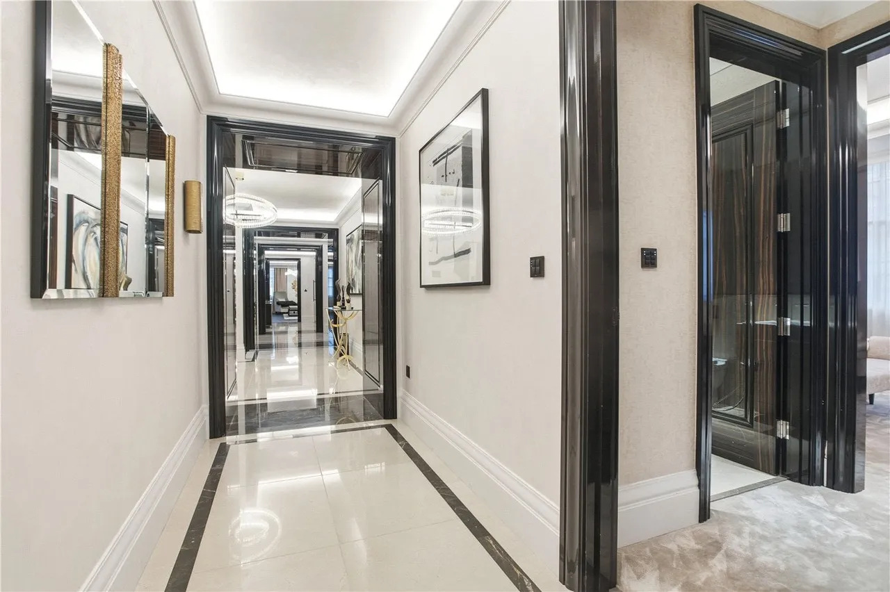 Whitehall Place, London, SW1A, photo 4