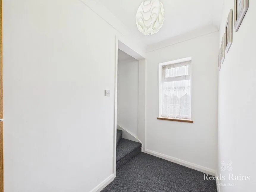 Southcoates Lane, Hull, East Yorkshire, HU9, photo 12