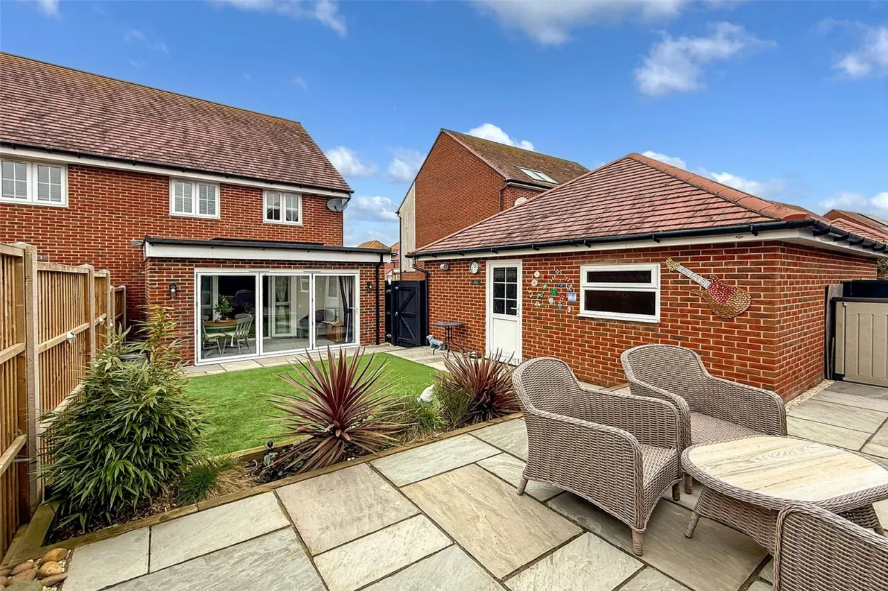 Littlehampton, BN17, photo 17