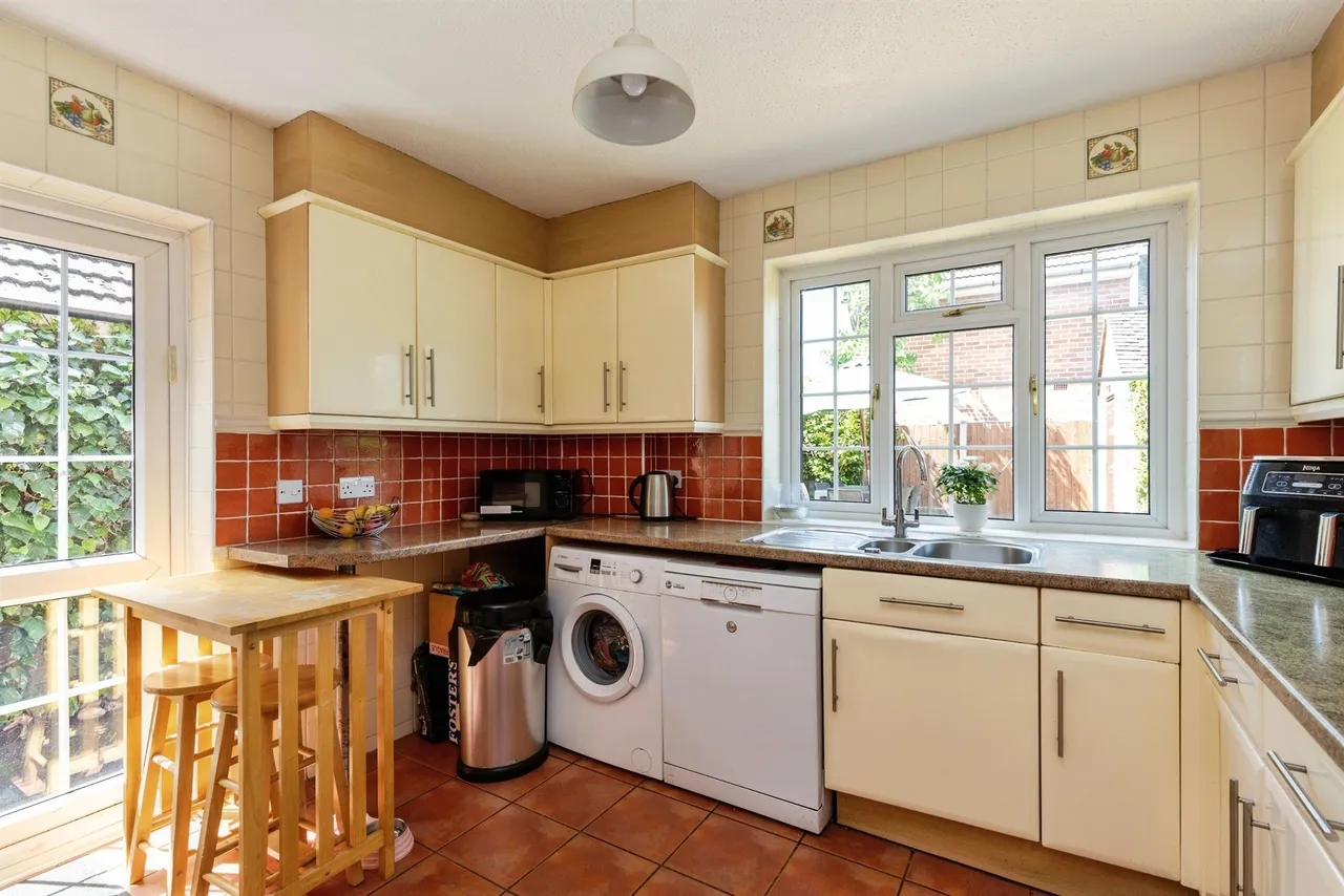 Holdenhurst Avenue, Bournemouth, BH7, photo 6
