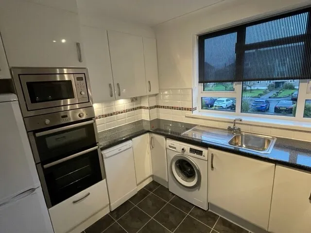 Castle Court, King's Gardens, Newton Mearns, G77 5JD, photo 5