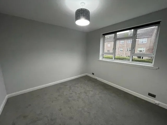 Castle Court, King's Gardens, Newton Mearns, G77 5JD, photo 9